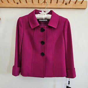 Tahari Blazer Size 2 NWT